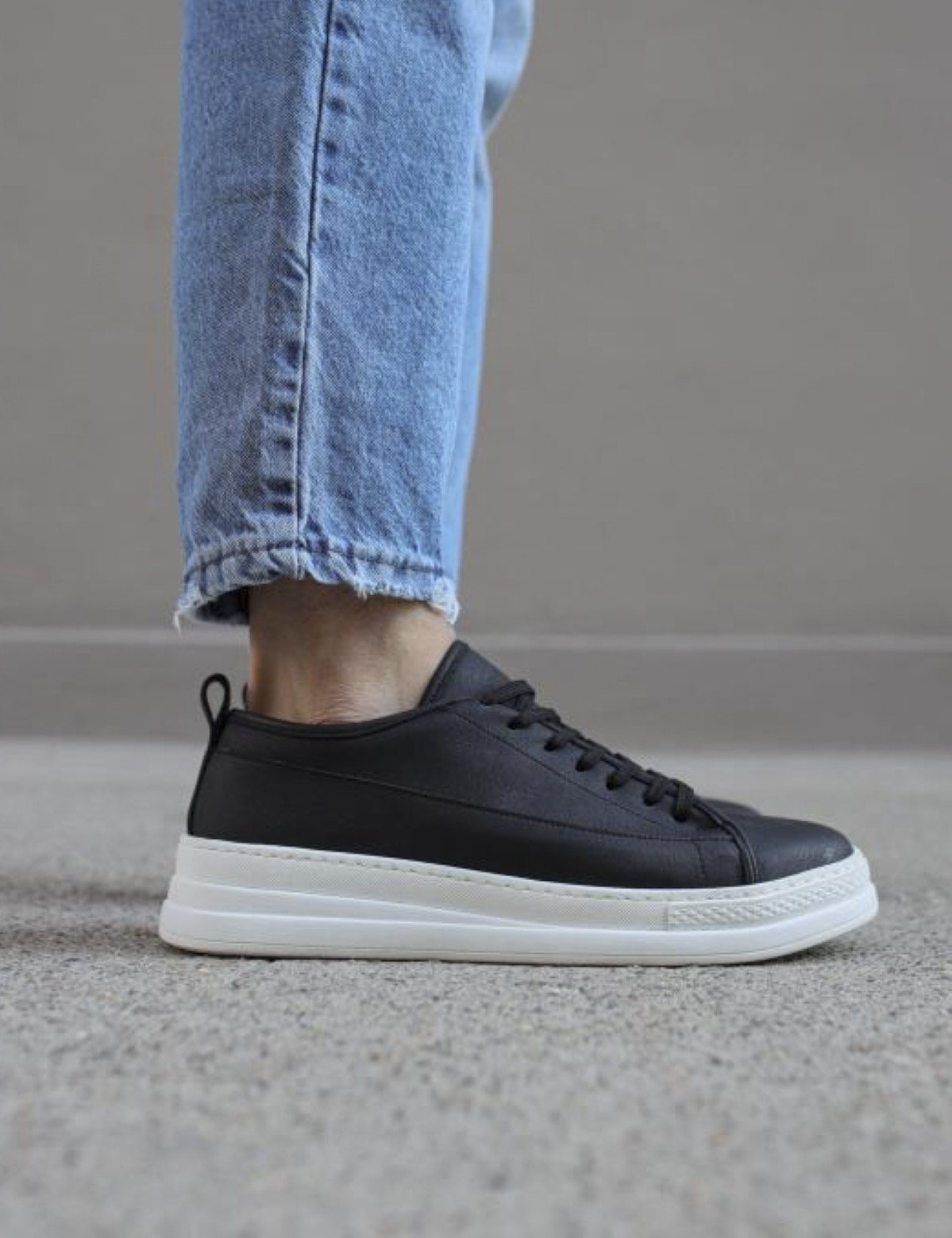 Ανδρικά ασπρόμαυρα Sneakers δερματίνη 0102020B φωτογραφία